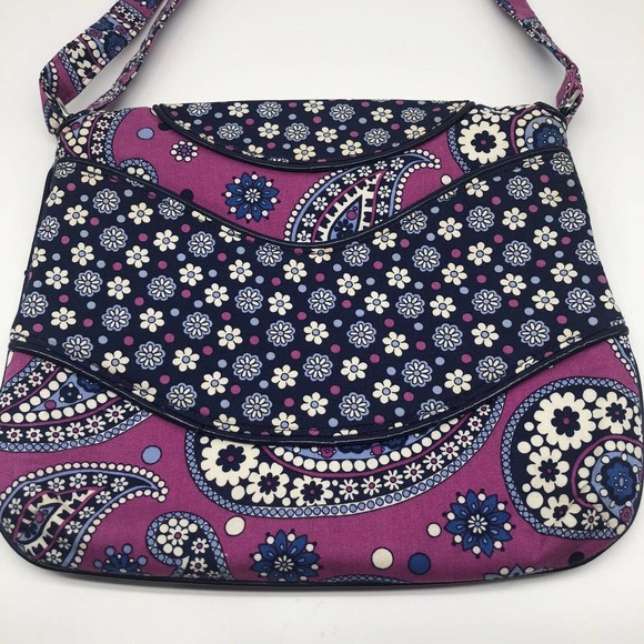 Vera Bradley Boysenberry - Shoulder Bag - Crossbody - Purse - Floral Medium Size - Picture 3 of 11